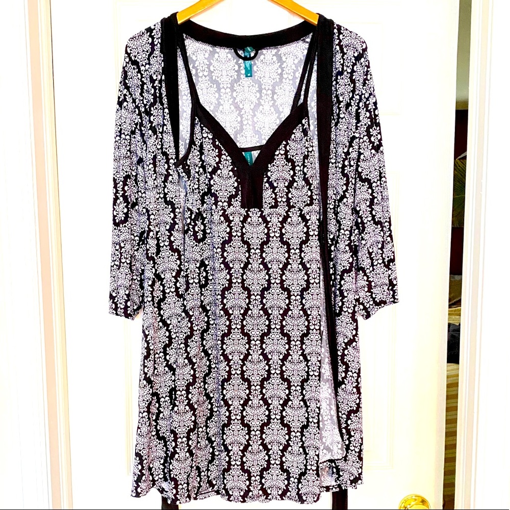 Robe and nightgown set